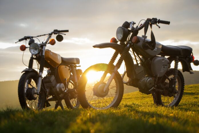 Motocykl czy motor:co będzie lepsze dla Ciebie?