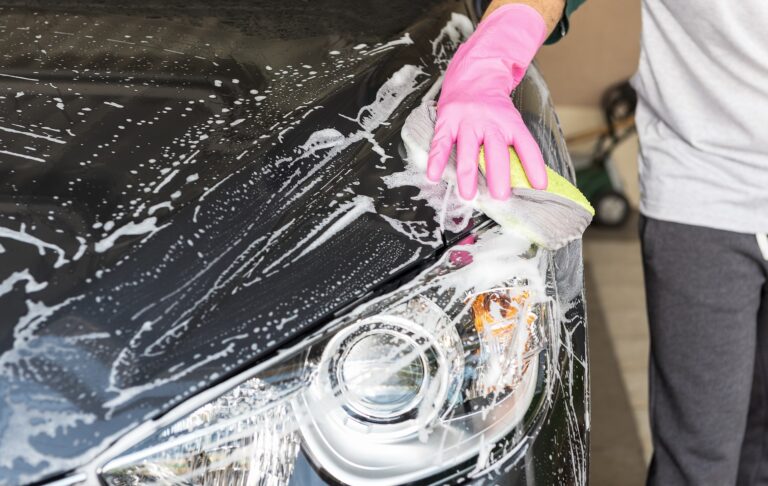 Domowe sposoby na umycie samochodu